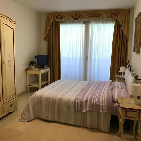 Du Lac 1 Apartment *